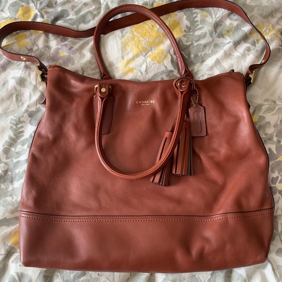 Coach shoulder bag - Picture 1 of 8